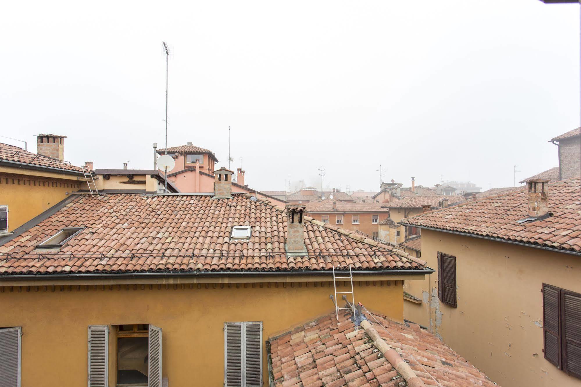 Residenza Ariosto Depandance By Studio Vita Bologna Luaran gambar