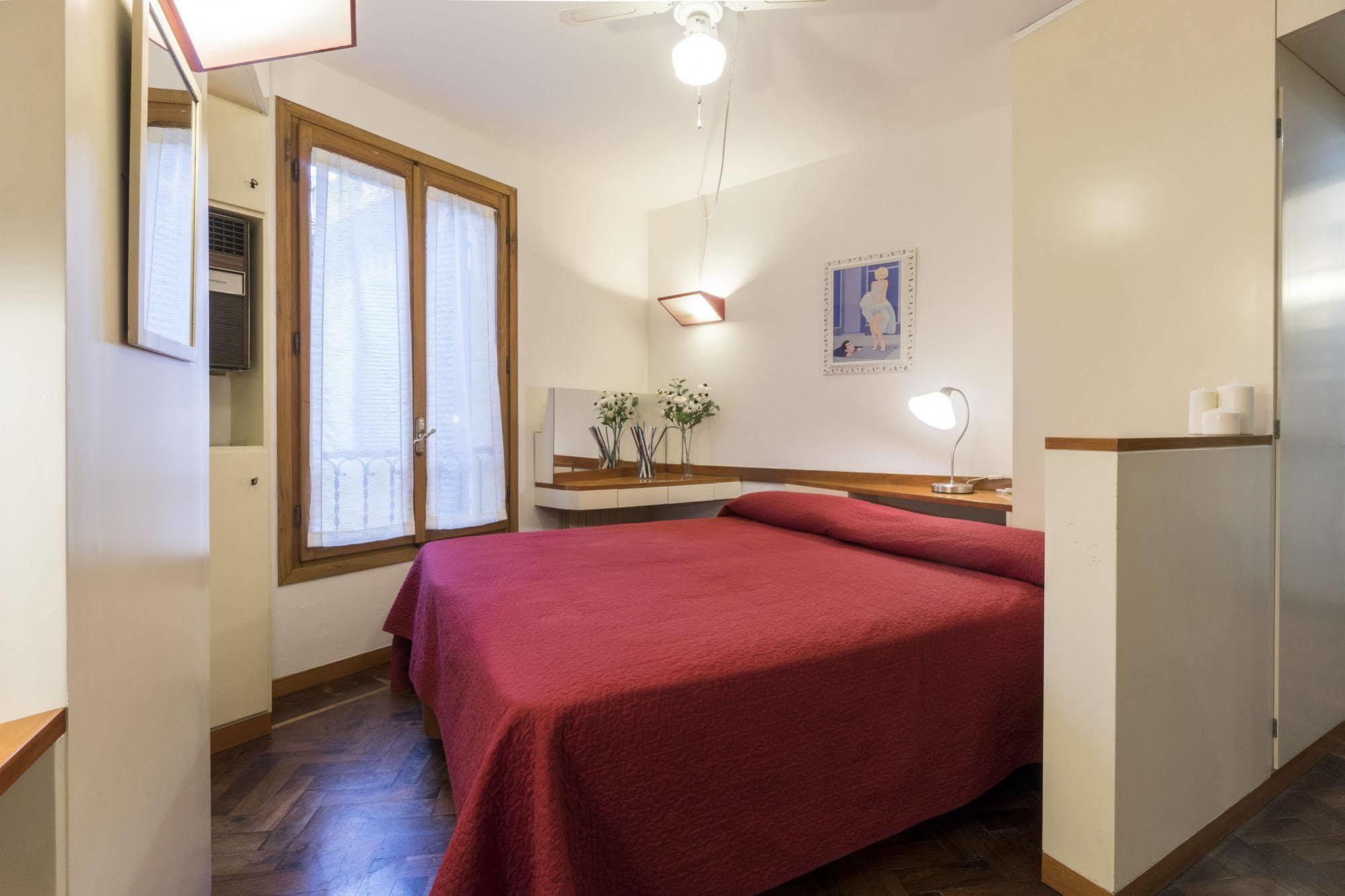 Residenza Ariosto Depandance By Studio Vita Bologna Luaran gambar