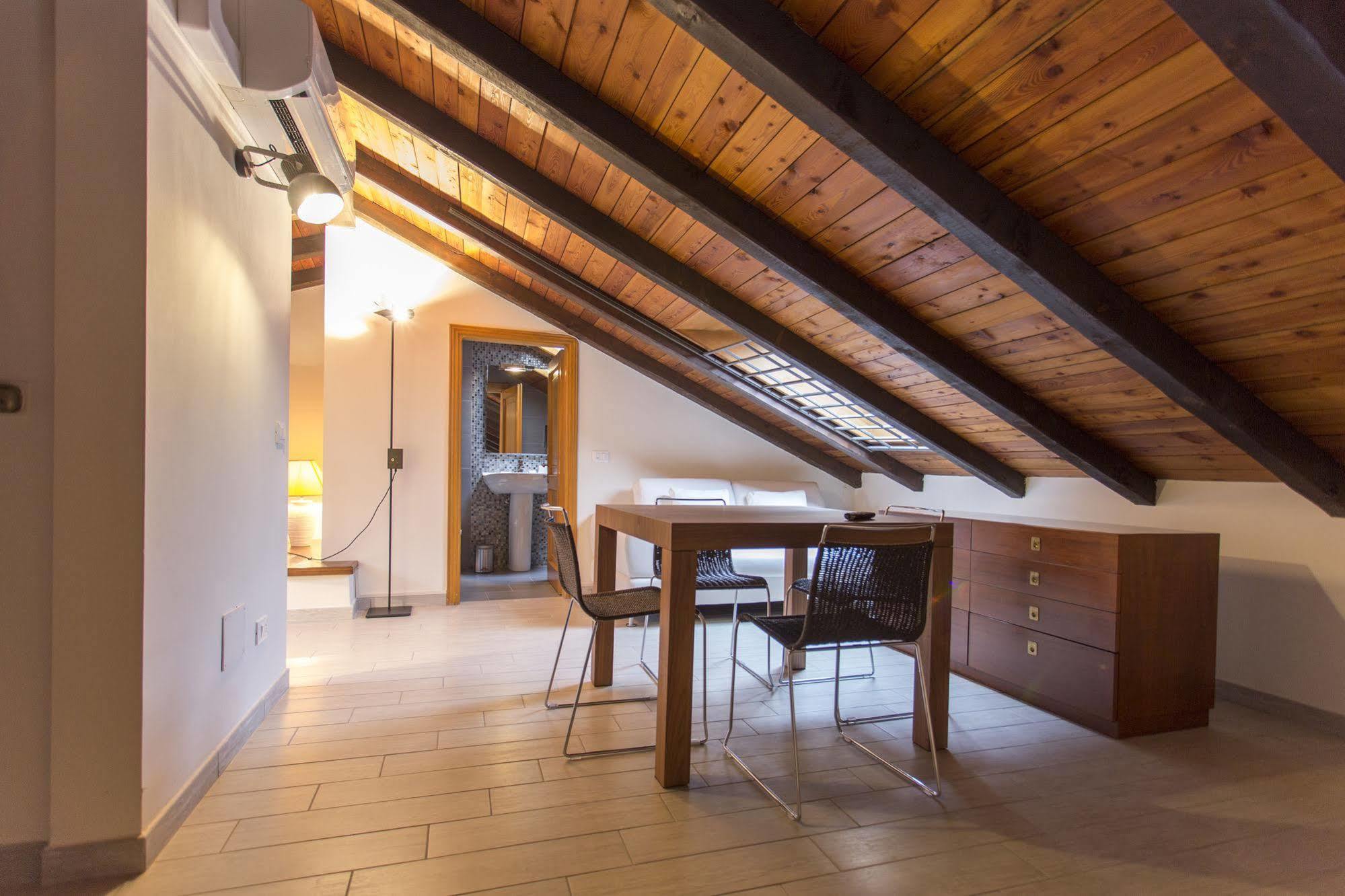 Residenza Ariosto Depandance By Studio Vita Bologna Luaran gambar