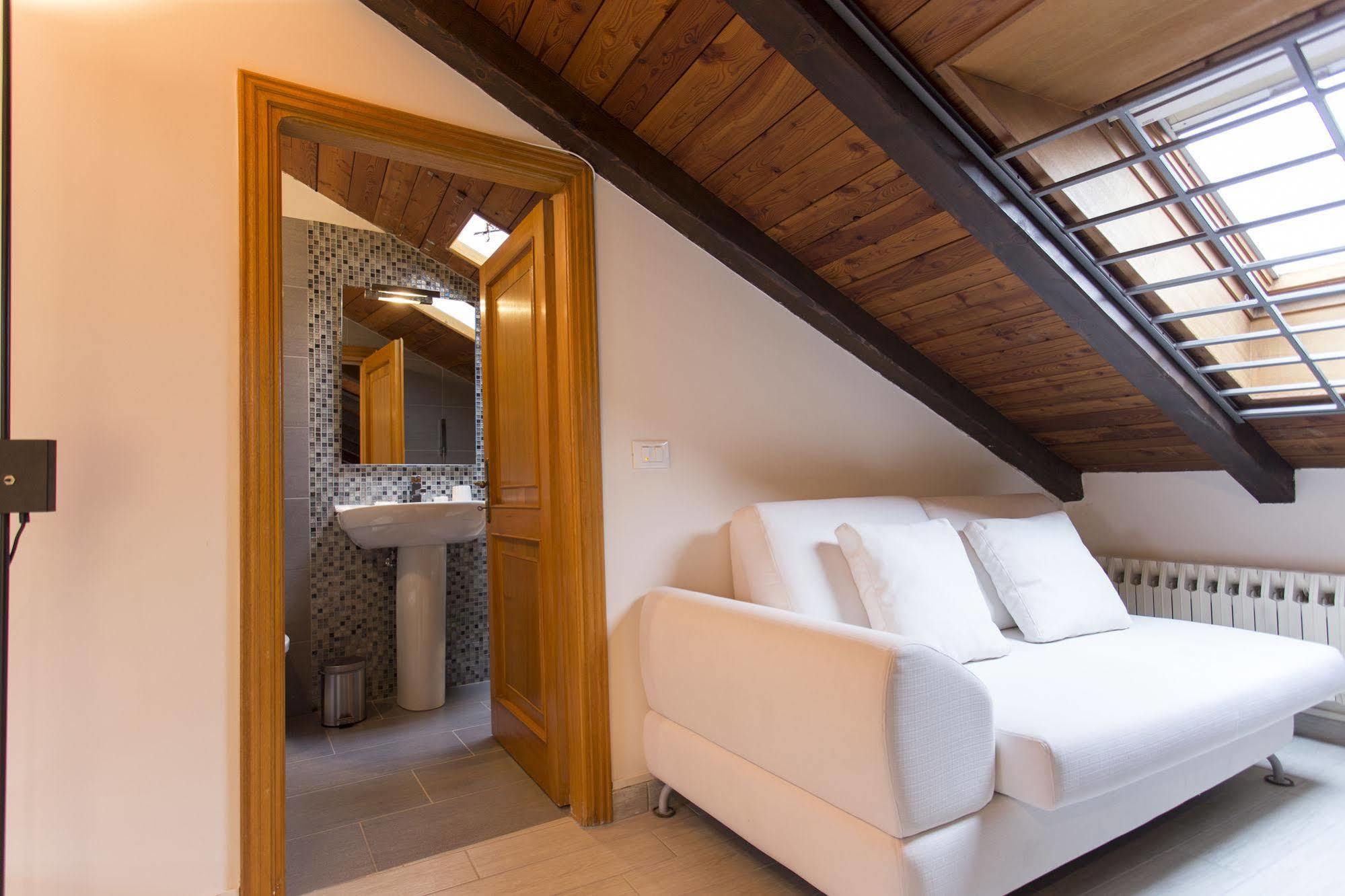 Residenza Ariosto Depandance By Studio Vita Bologna Luaran gambar