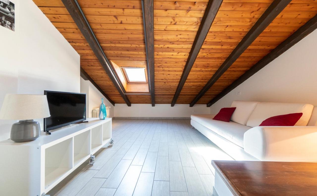 Residenza Ariosto Depandance By Studio Vita Bologna Luaran gambar