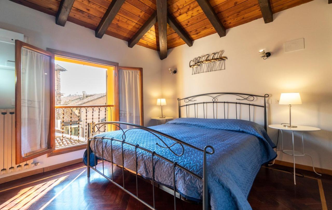 Residenza Ariosto Depandance By Studio Vita Bologna Luaran gambar