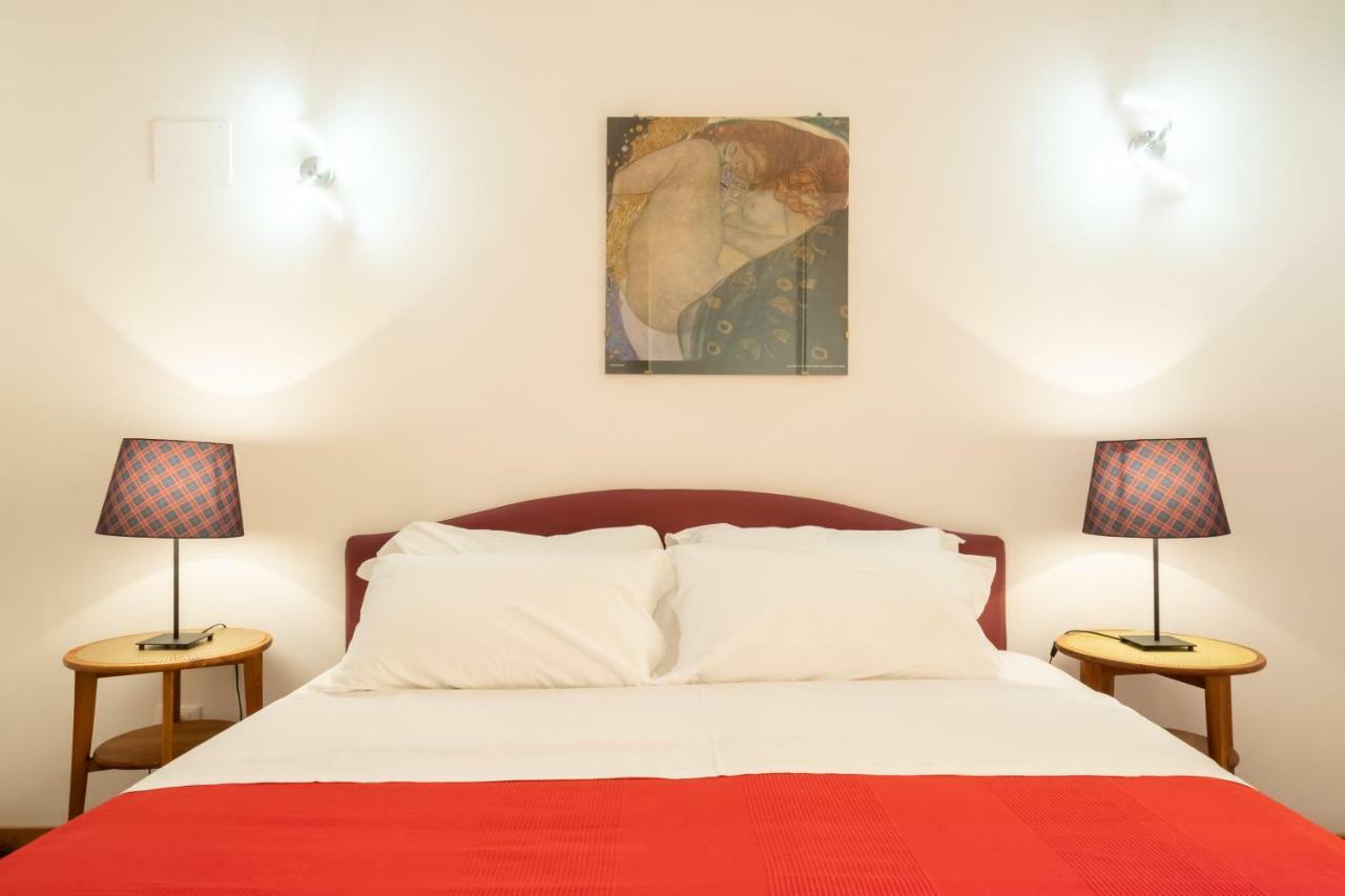 Residenza Ariosto Depandance By Studio Vita Bologna Luaran gambar