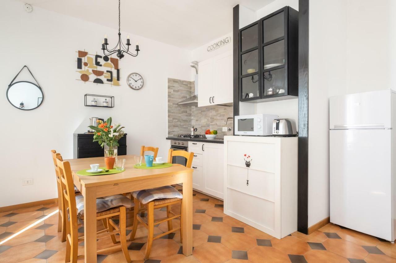 Residenza Ariosto Depandance By Studio Vita Bologna Luaran gambar